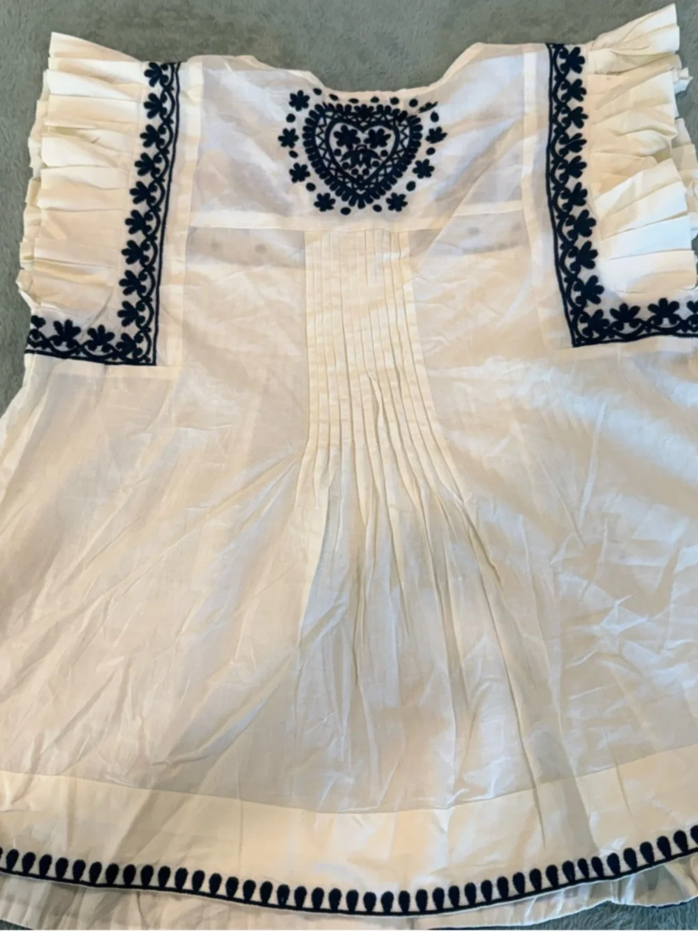 Solitaire Embroidered Boho Blouse Cream Navy Flutter Sleeve NWT S - Picture 11 of 12